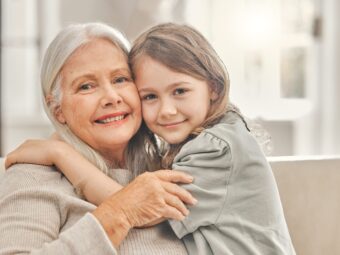grandma-girl-portrait-sofa-hug-love-relationship-development-home-senior-woman-grandchild-bonding-couch-family-values-womens-day-weekend-relax-living-room Weiterer offener Immobilienfonds setzt Anteilsrücknahme aus grandma girl portrait sofa hug love relationship development home senior woman grandchild bonding couch family values womens day weekend relax living room scaled Versicherungspapa