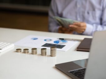 Weiterer offener Immobilienfonds setzt Anteilsrücknahme aus growth investment and financial planning 2023 11 27 05 08 27 utc scaled Versicherungspapa